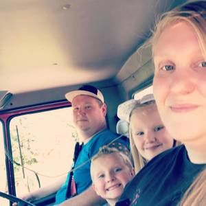 Meet your Posher, Lauren